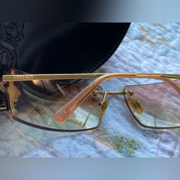 Versace Sunglasses. Vintage. Pink ish hue lenses. Well loved. - Picture 13 of 16